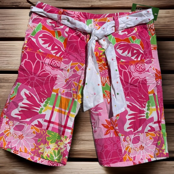 Lilly Pulitzer Pants - NWT- Lilly Pulitzer Resort Bermuda Shorts